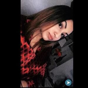 Meet your Posher, Kayla